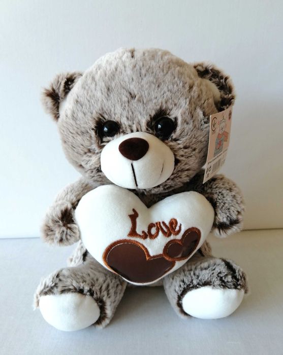 М'яка іграшка "Ведмедик з сердечком" 28 см