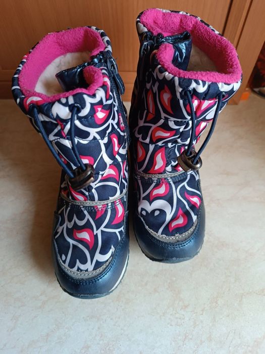 Зимние сапожки для девочки
