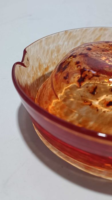 Peça decorativa em vidro – Cinzeiro & Taça reversível