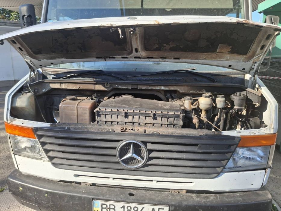 Продам авто Мерседес варіо.