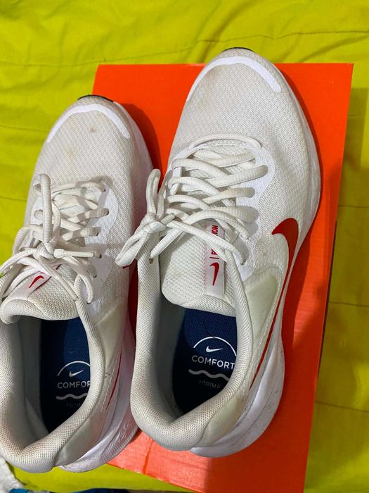 Ténis Nike Brancos