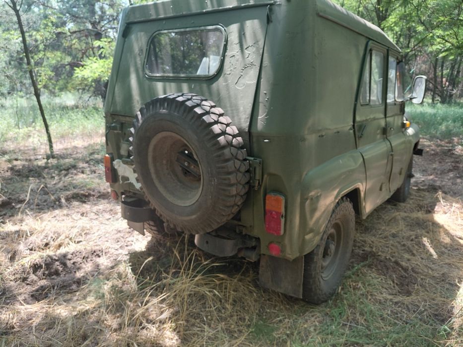 Уаз 469 2.4 бензин
