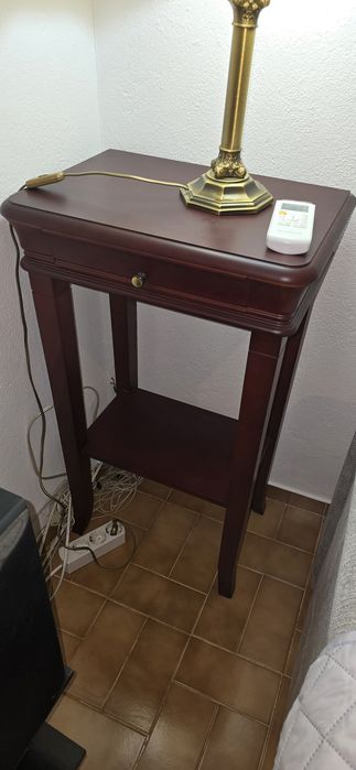 Mesa de apoio (Nova)