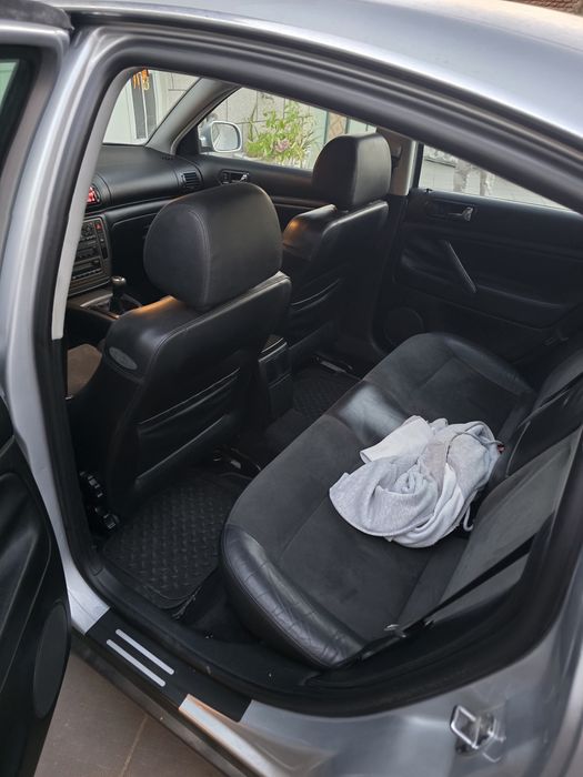 Volkswagen Passat 1.9 TDI 130cv Highline 284.000km