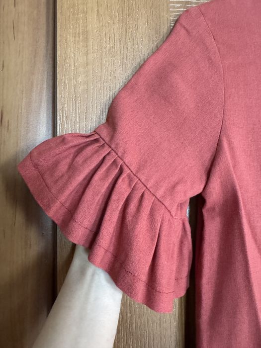 Ллянє вишите плаття