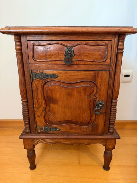 Mobília de quarto completa - Estilo Clássico
