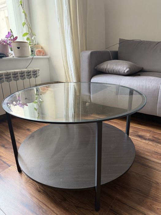 Stolik Ikea VITTSJÖ czarny szklany blat