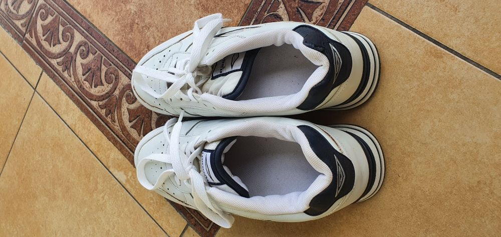 Buty damskie Umbro 39.5