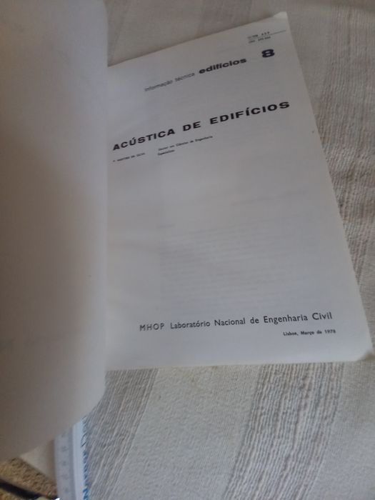 Acústica de Edifícios LNEC