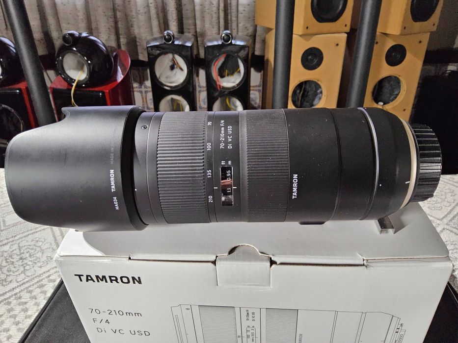 Objetiva TAMRON 70-210mm como nova na Caixa de Origem.