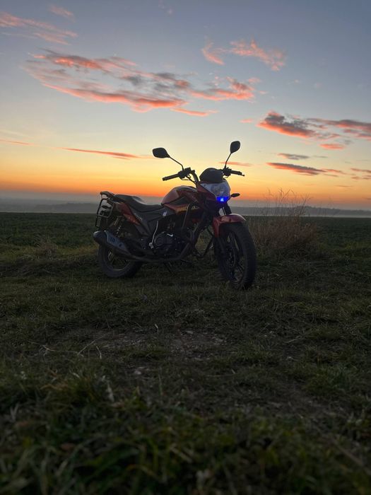 Продам ліфан sityr 200