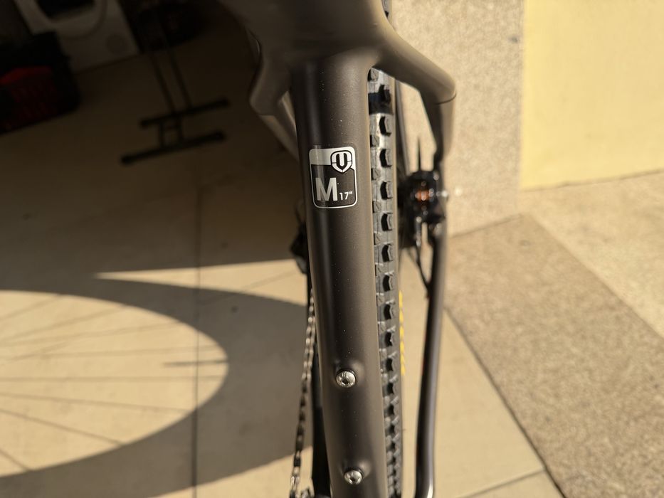 Bicicleta mondraker podium em carbono