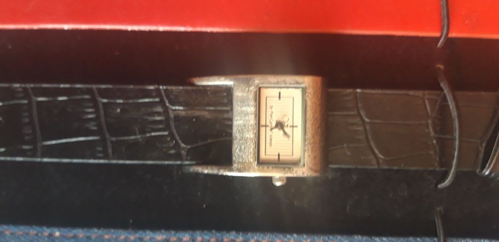 Estojo Relógio com 3 Braceletes Pier Carlo D'Alessio