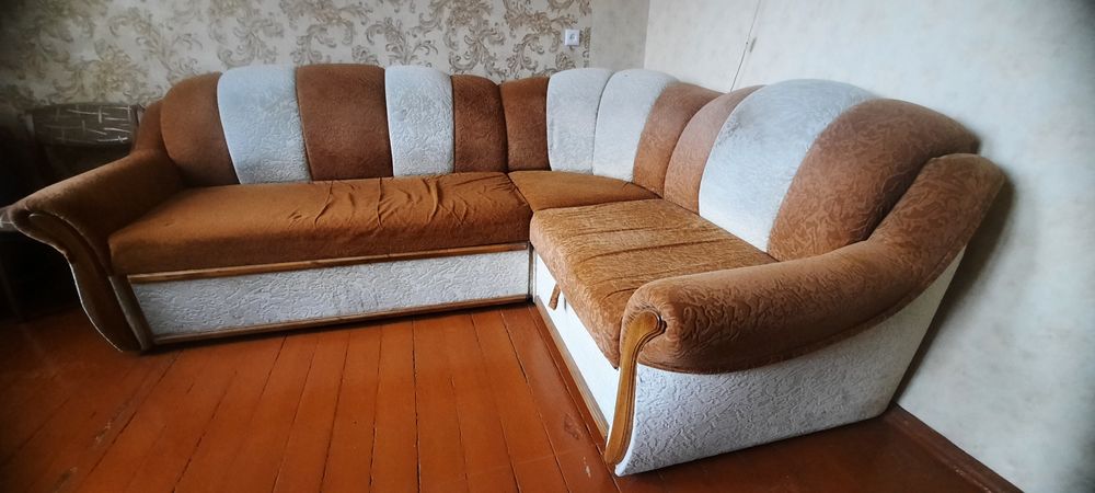 Кутовий диван розкладний