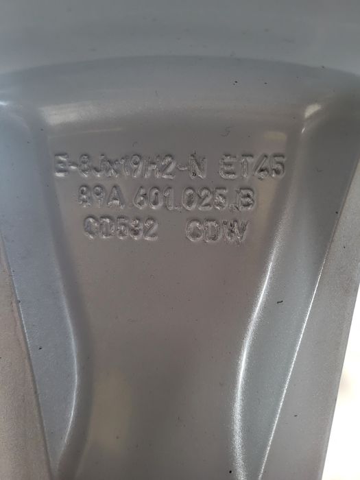 4× Felga aluminiowa Audi OE Q4 8.0" x 19" 5x112 ET 45