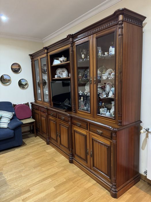 Cristaleira c/ 10 Portas, 6 Gavetas + Placa Rotativa TV - Como Nova