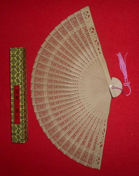 Leque de bambu dobrável feito à mão com caixa original