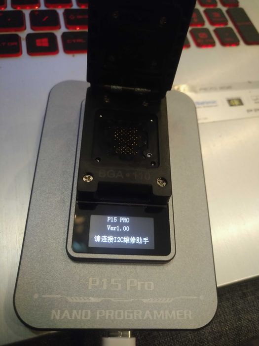 P 15 Pro programator dysków apple NAND