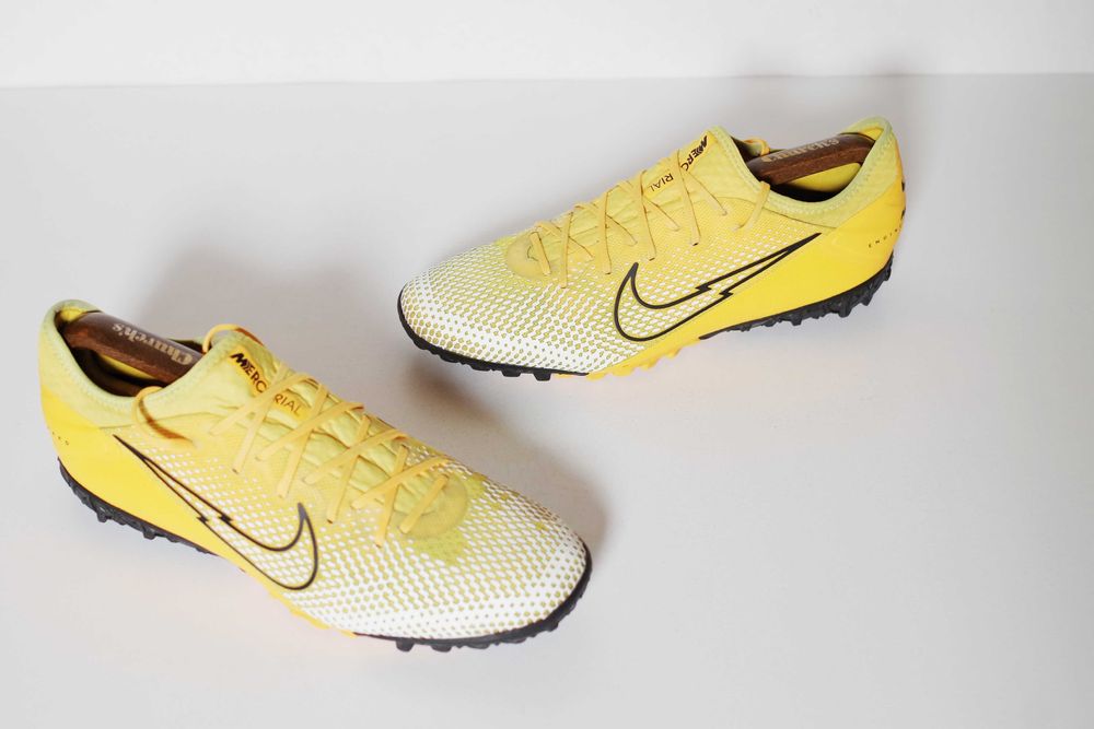 Сороконіжки Nike Air Zoom Mercurial Superfly X Academy 43 рр оригінал