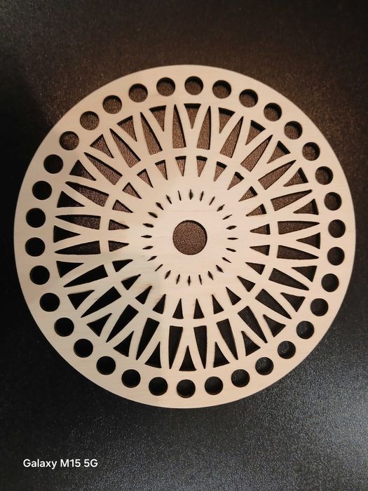 Drewniane bazy do wyplatania koszyków