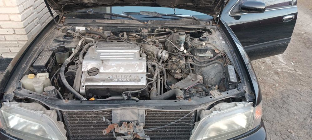 Nissan maksima 3.0 на запчастини