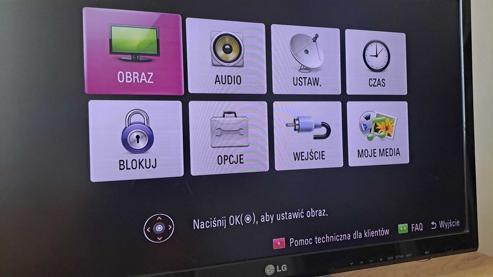 Monitor LG 27 cali z tunerem TV