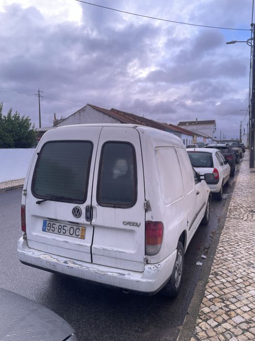 Alugo carrinhas com e sem motorista