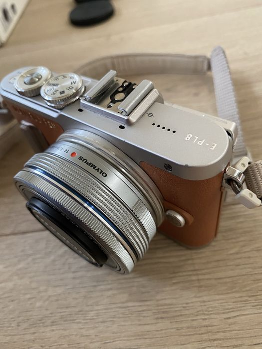 Aparat bezlusterkowiec Olympus Pen E-PL8