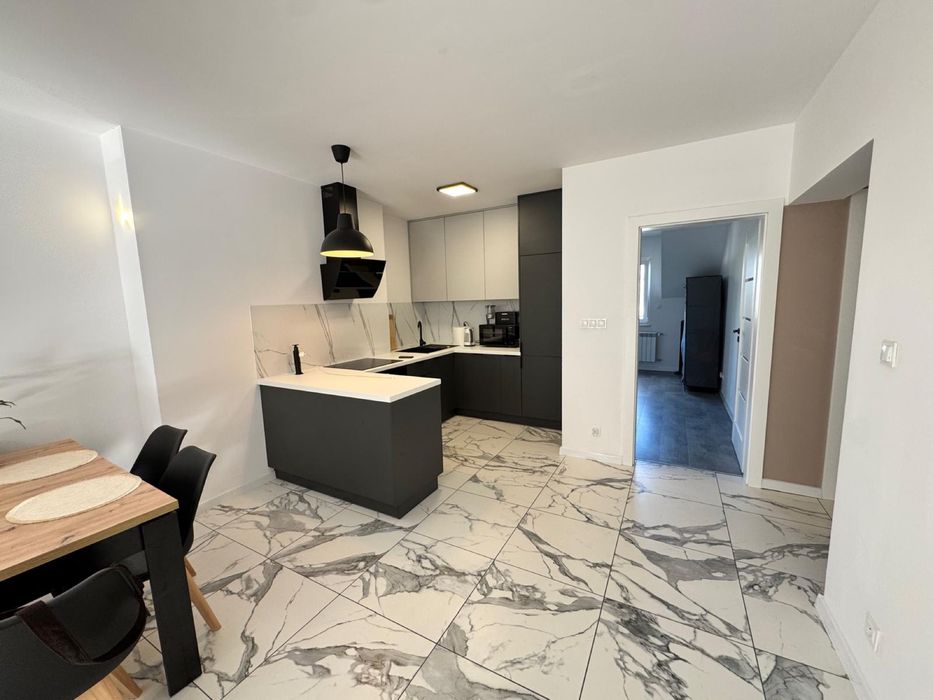 DO WYNAJĘCIA – przestronne 68 m² w samym centrum Buku | BEZCZYNSZOWE