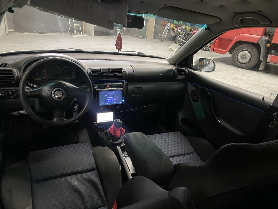 Vendo este automovel