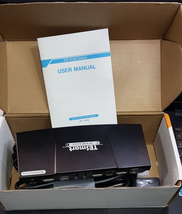 Перемикач комп'ютера  TESmart PKS0201A10