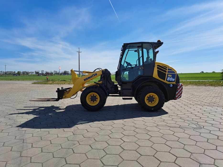 KOMATSU WA80-7M Cat JCB Volvo 2019r 1800mth ładowarka widły Zamiana