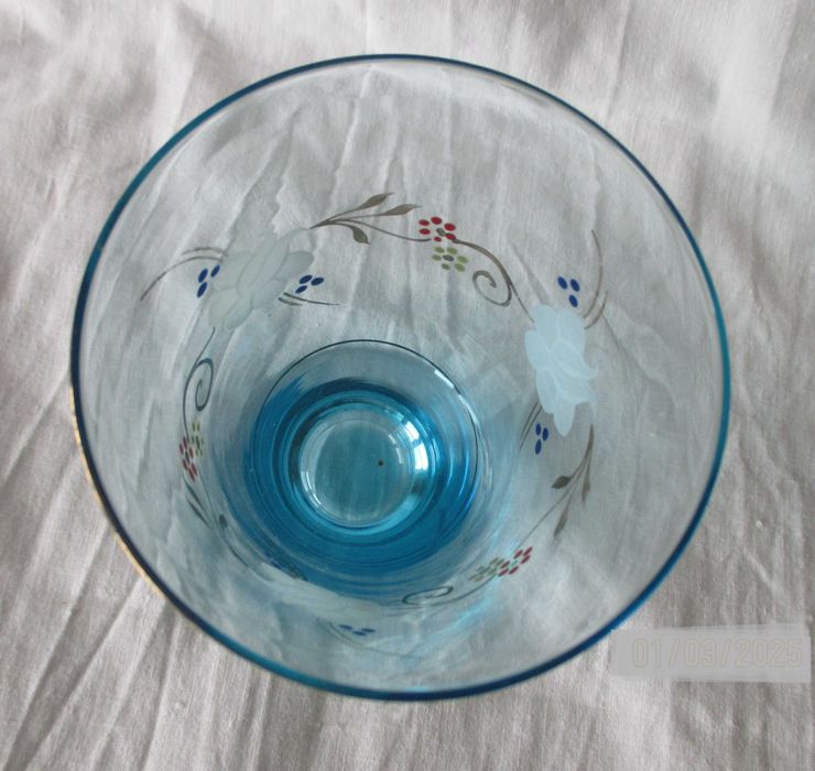 Copo Antigo em Vidro Azul pintado à mão