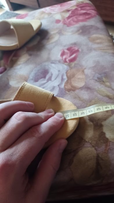 Nowe  Szpilki Medicine rozmiar 39 długość wkładki 25cm