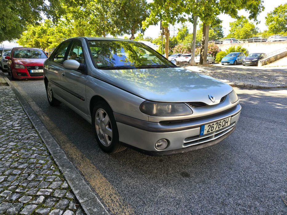 Renault laguna 1.6 gasolina