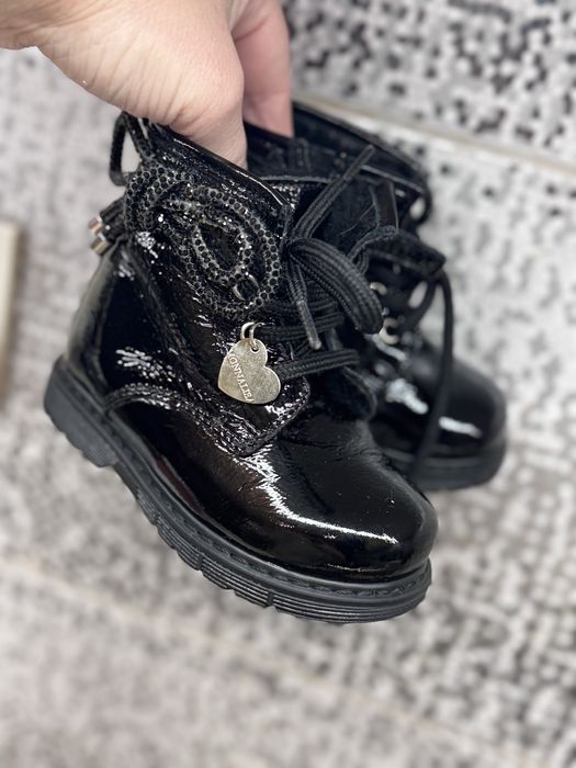 Зимние ботинки на девочку теплые