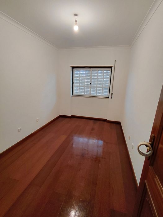 Pinturas , Renovaçoes e outros serviços
