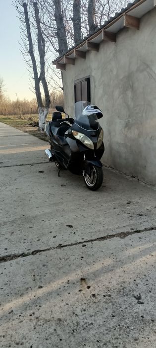 Продам максі скутер БРАВО