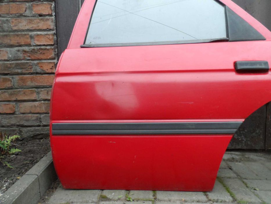 Двері передні або задні Ford Orion Mk3/Escort Mk5