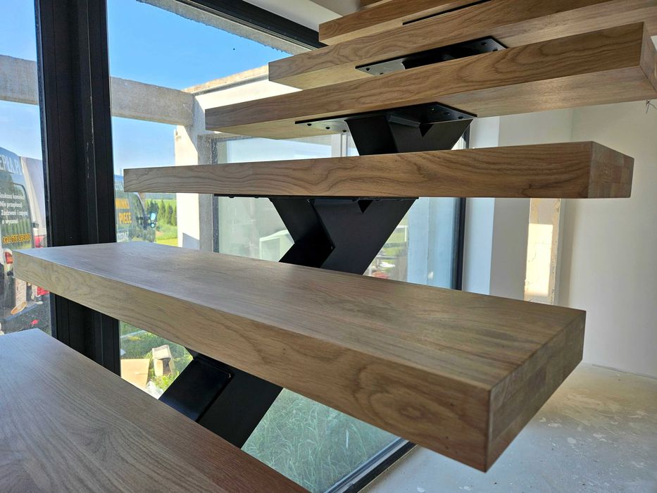 nowoczesne schody metalowe, schody na konstrukcji stalowej