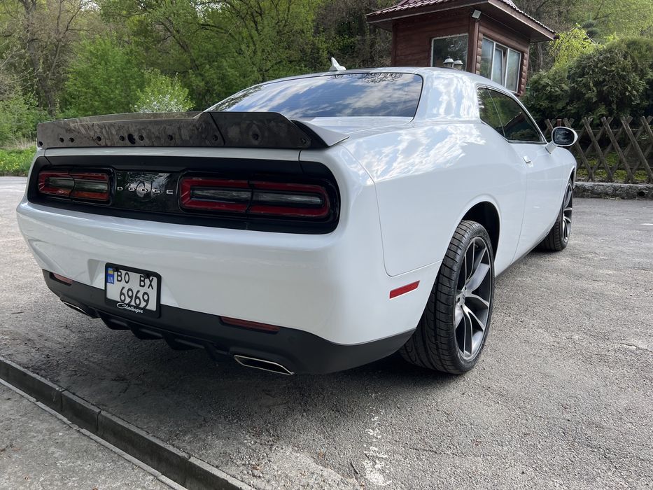 dodge challenger 3.6 SXT plus blacktop 2019