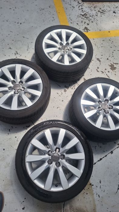 Vendo jantes com pneus 215/45 R16