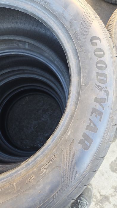 шины 235/55/18 Goodyear eagle f1