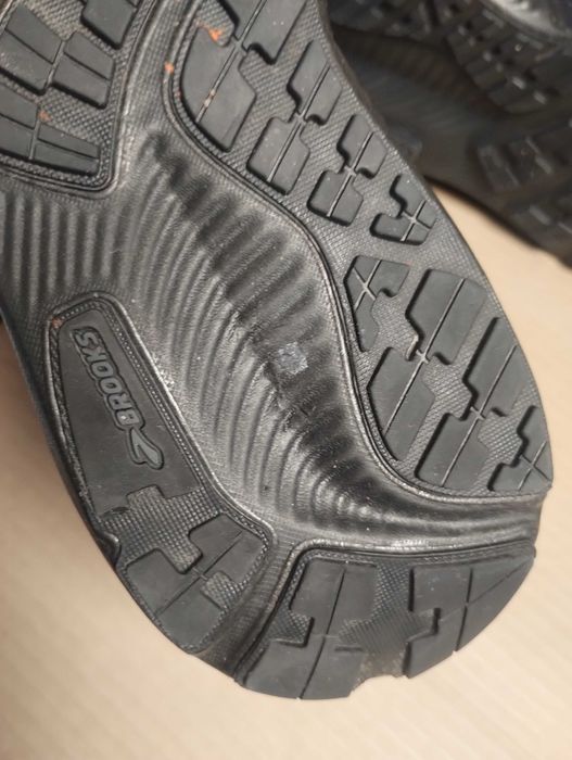 buty do biegania biegowe 39 Brooks Ghost 17 GTX idealny stan
