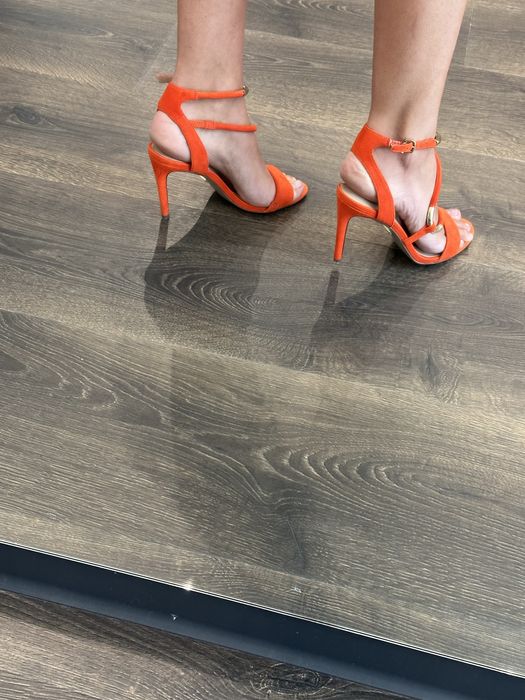 Босоніжки Carvela