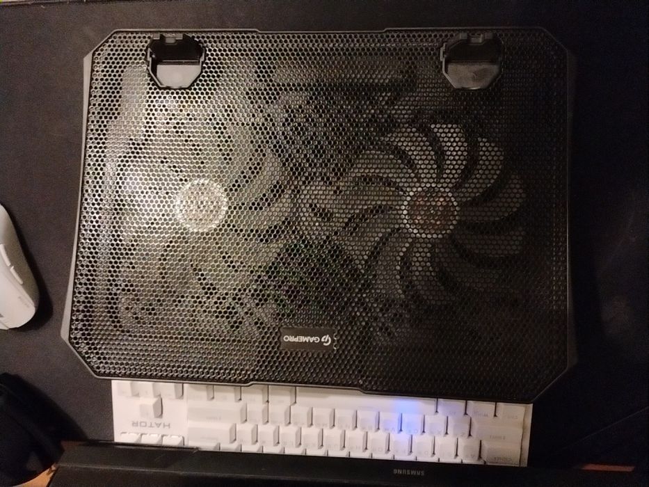 Підставка для ноутбуку