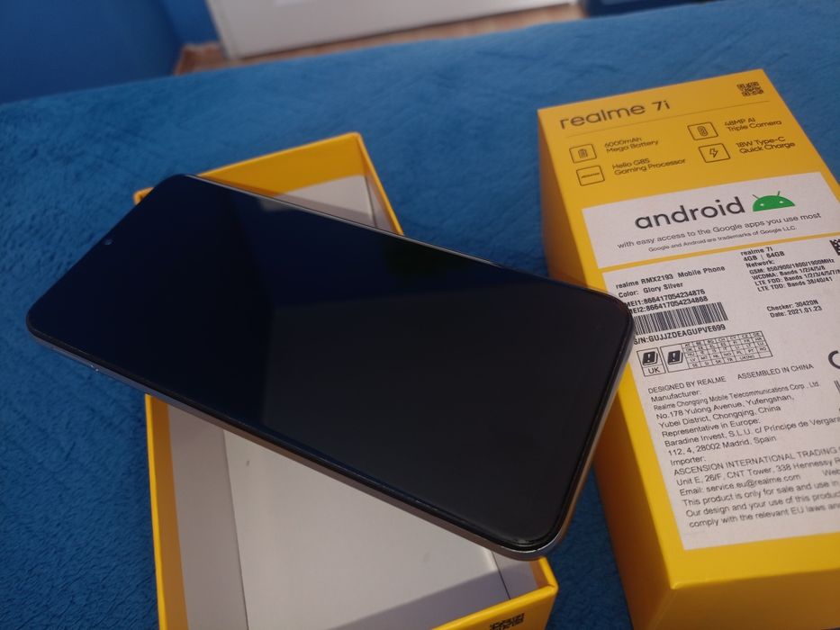 Smartfon Realme 7i 64 GB super stan