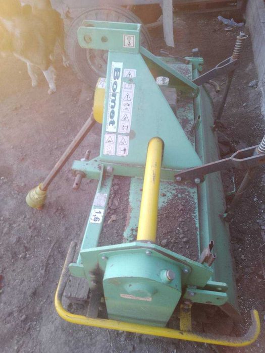 Фреза розпушувач землі