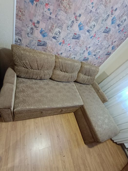 Угловой раскладной диван