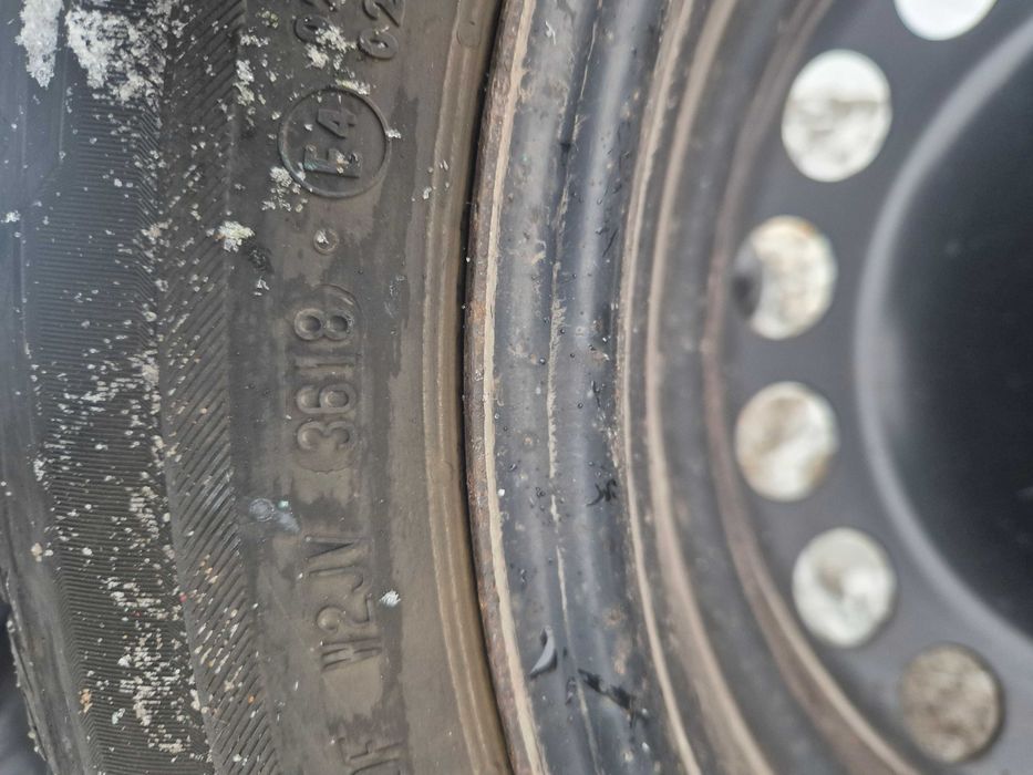 4 x opony zimowe  barum 205/55/16 komplet opon